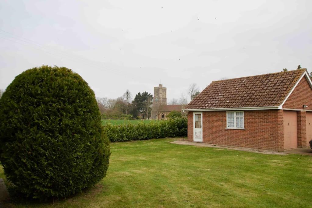 Spacious 5 Bed In The Countryside, Close To Frinton-On-Sea Kirby Cross Esterno foto